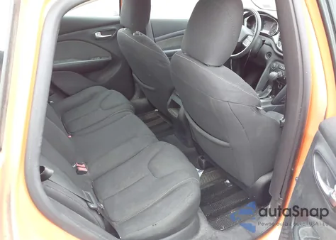 2013 Dodge Dart Sxt z USA, uszkodzony, nr VIN 1C3CDFBAXDD329897